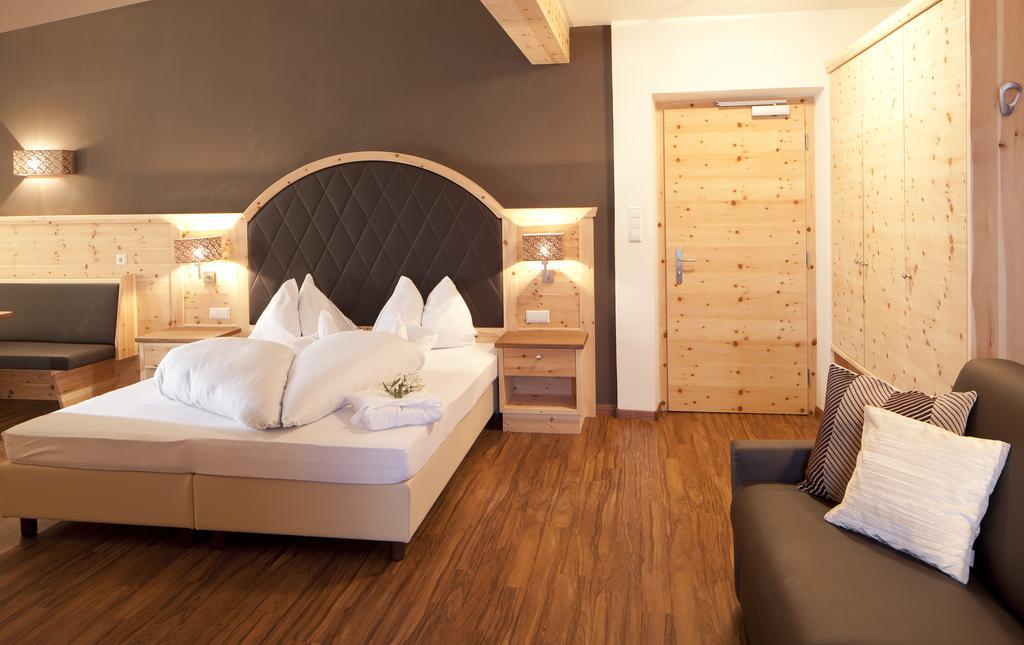 Hotel Am Sonneck Lagundo Εξωτερικό φωτογραφία